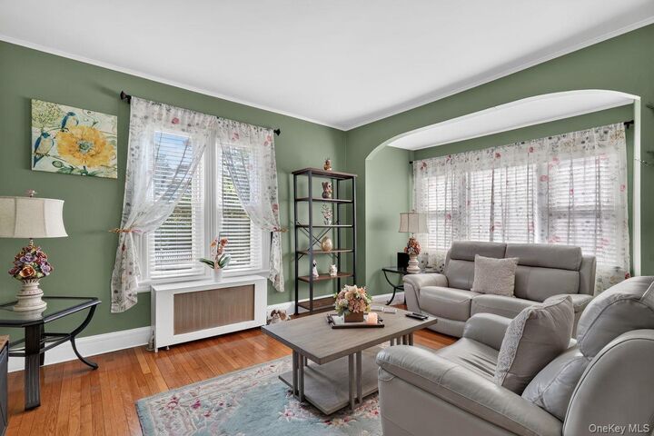 Property Photo:  384 Irving Avenue  NY 10573 