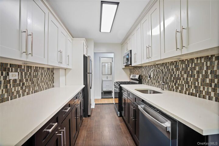 Property Photo: 84-10 153rd Avenue 3L NY 11414