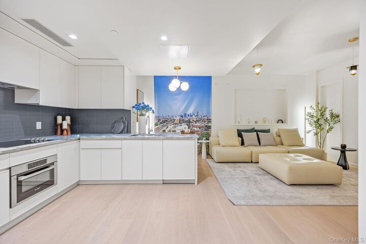 Property Photo:  58-01 Queens Boulevard 10D  NY 11377 