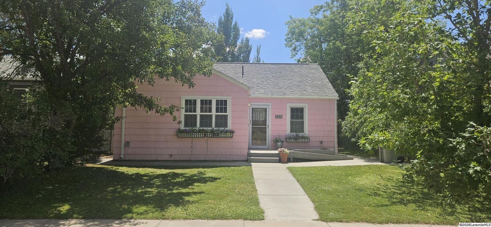 Property Photo:  1710 Kearney  WY 82070 