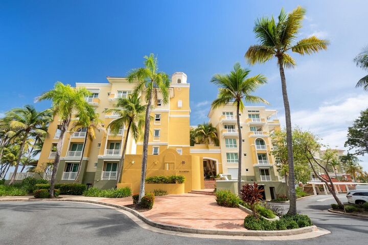 Property Photo:  400 Ocean Drive 423  PR 00791 