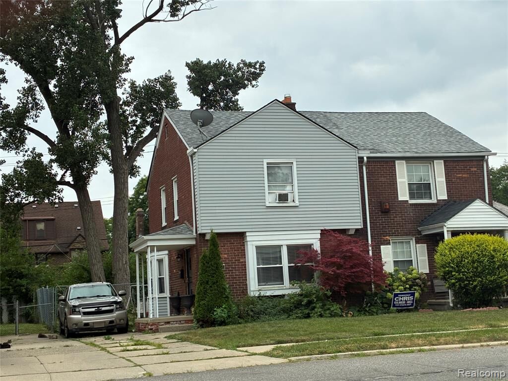 Property Photo: 2069 Ewald Circle MI 48238 2723