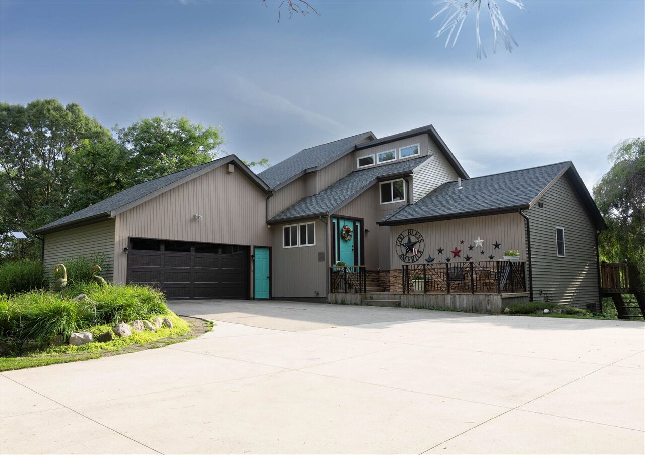 Property Photo: 10335 Lincoln Lake Road MI 48838-8315