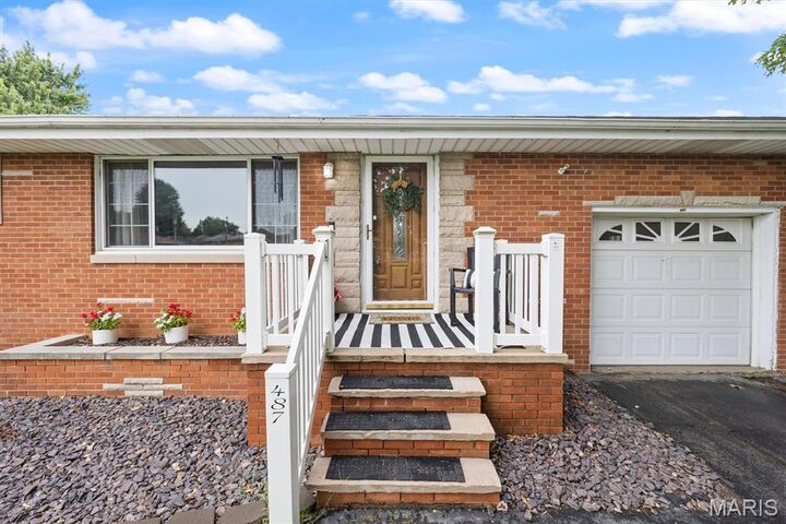 Property Photo:  487 Sullivan Street  IL 62024 
