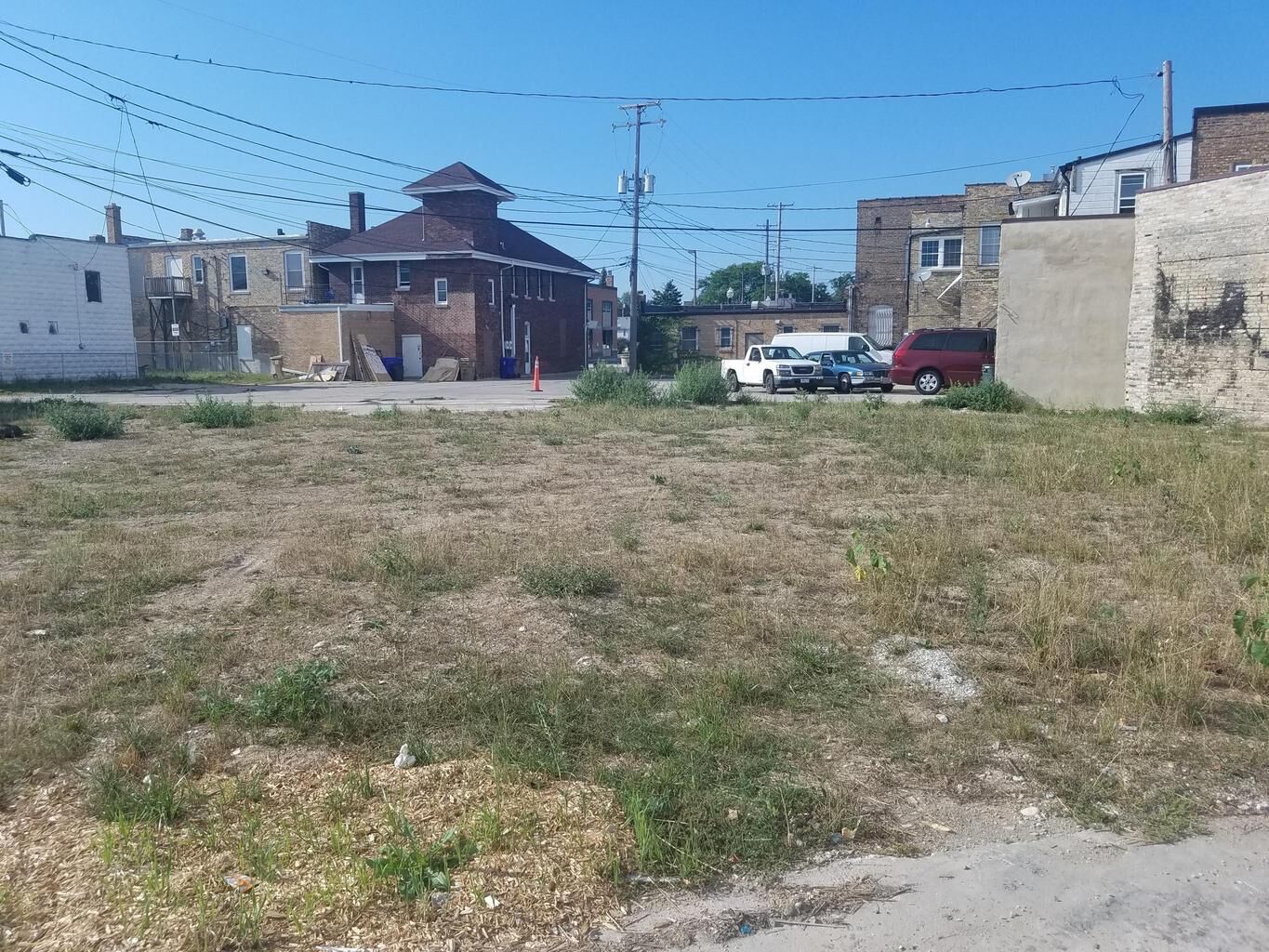Property Photo:  2208 Roosevelt Rd  WI 53143 
