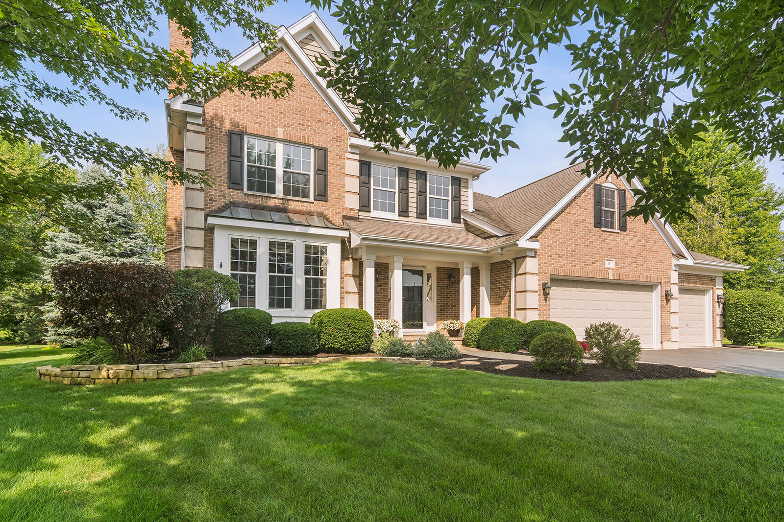 Property Photo:  15 Dorchester Court  IL 60047 
