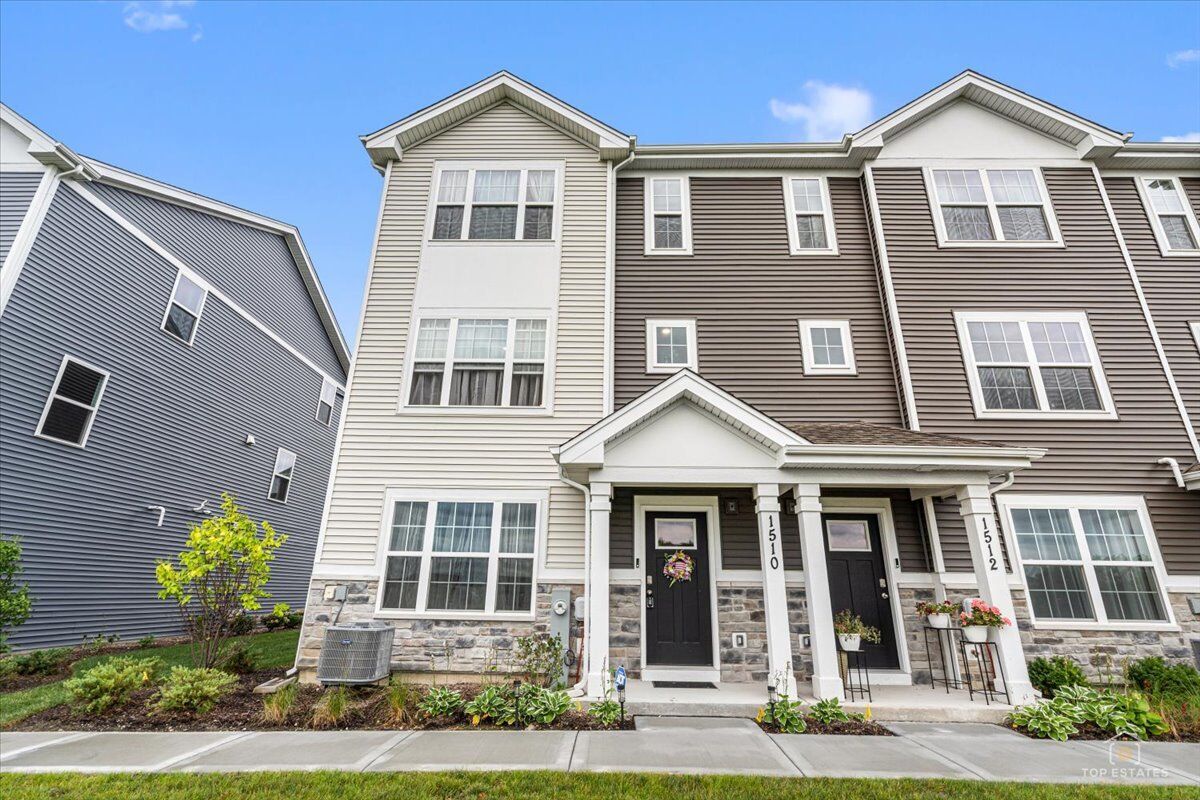 Property Photo:  1510 Sequoia Way  IL 60140 