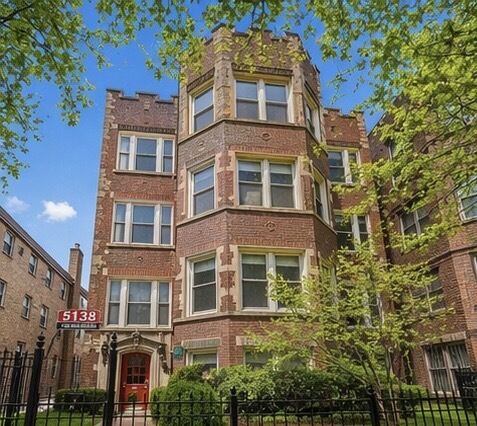 Property Photo: 5138 S Kenwood Street G IL 60615