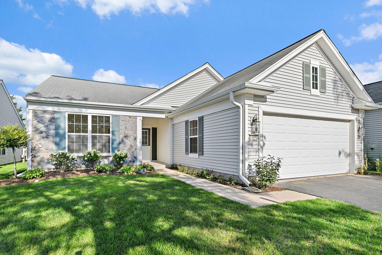 Property Photo:  11550 Windsor Drive  IL 60142 