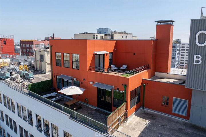 Property Photo:  746 S Los Angeles 1201  CA 90014 
