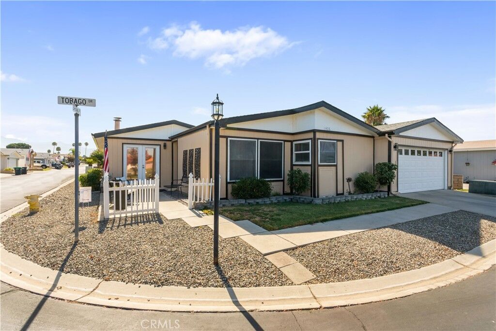 Property Photo:  1406 Tobago Drive  CA 92543 