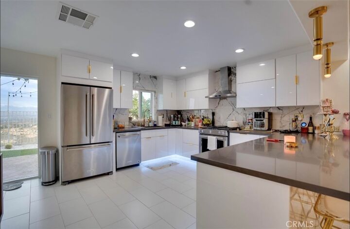 Property Photo: 17258 Rosy Sky CA 92503
