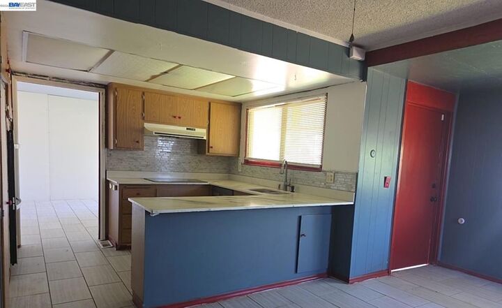 Property Photo: 146 Isle Royale Cir CA 95687