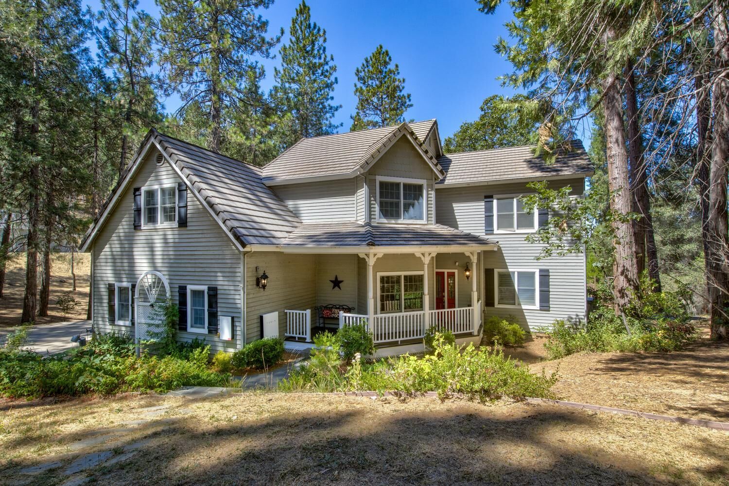 Property Photo: 7010 Flat Creek Drive CA 95684