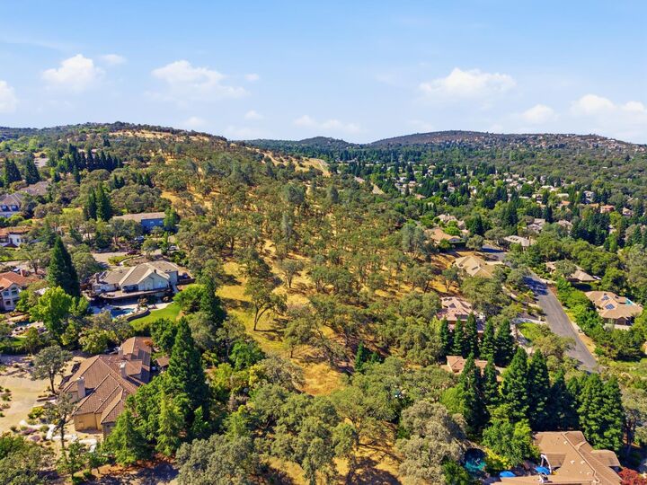 Property Photo: 1100 Firth Way CA 95762