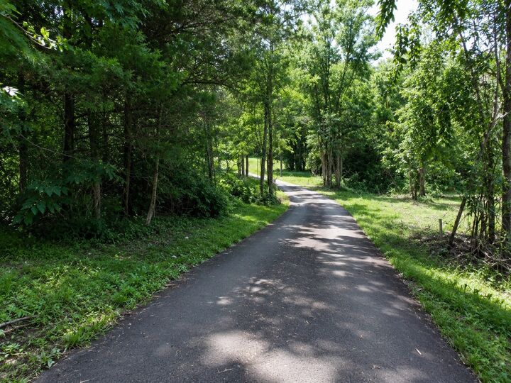 Property Photo: 180 Lake Hollow Rd TN 37190