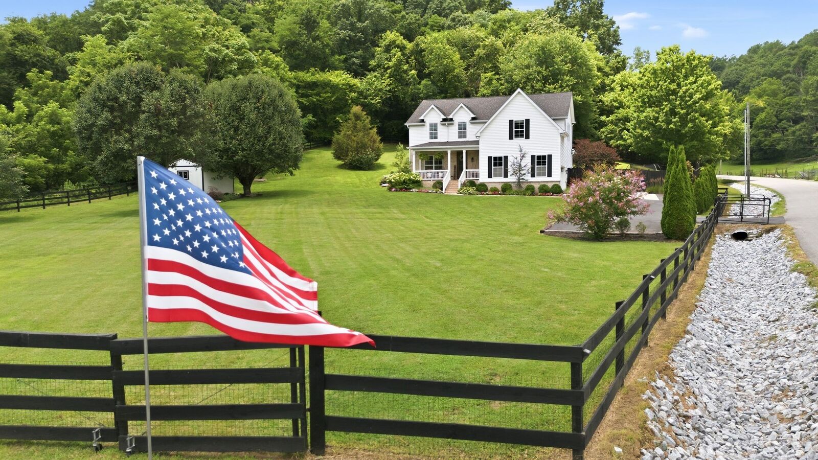 Property Photo:  1779 Cayce Springs Rd  TN 37179 