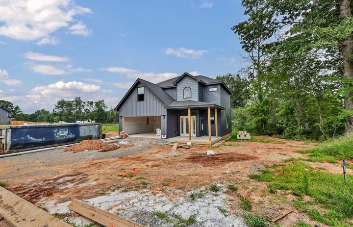 Property Photo: 807 Bluestem Way TN 37042