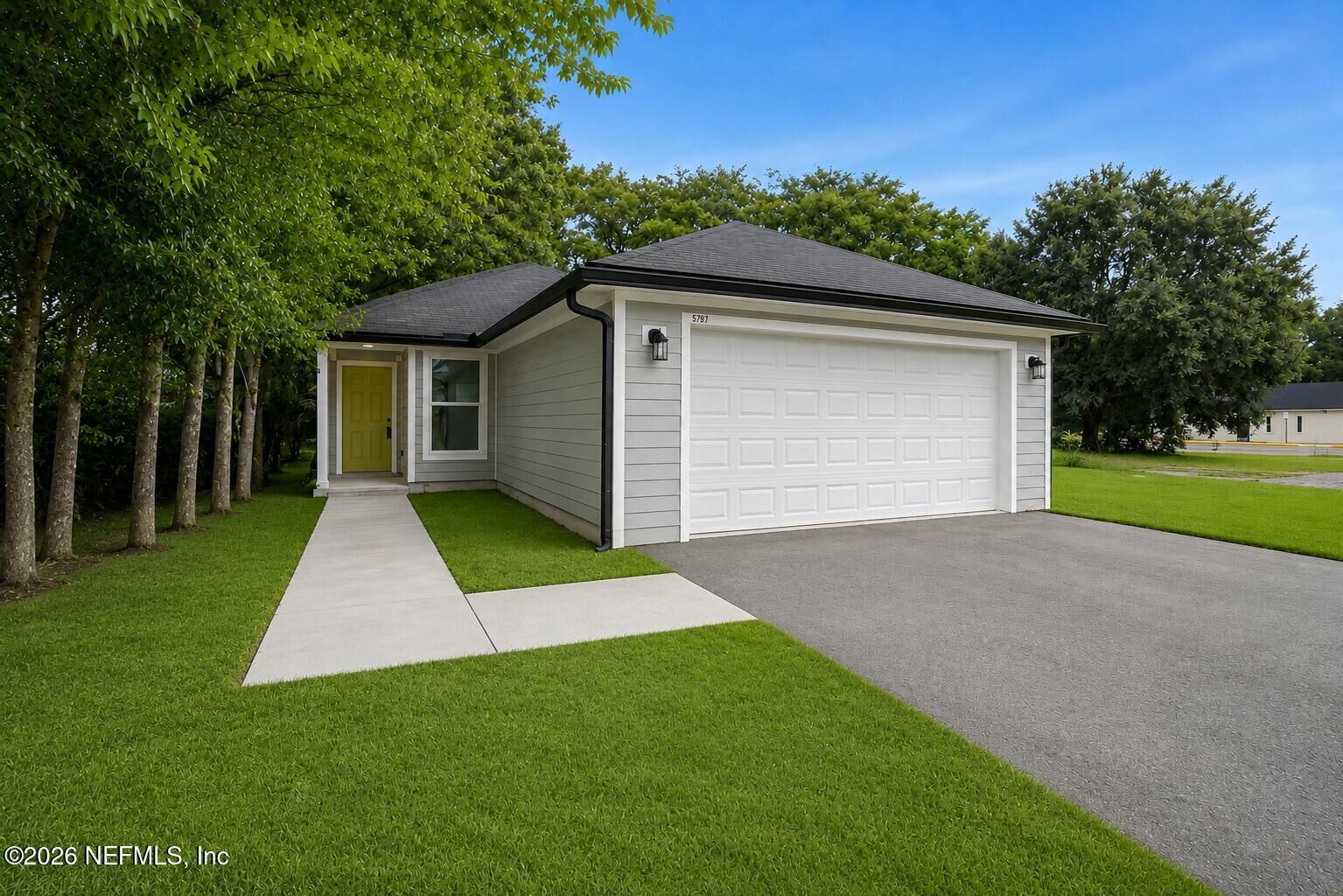 Property Photo: 5737 Vernon Road FL 32209