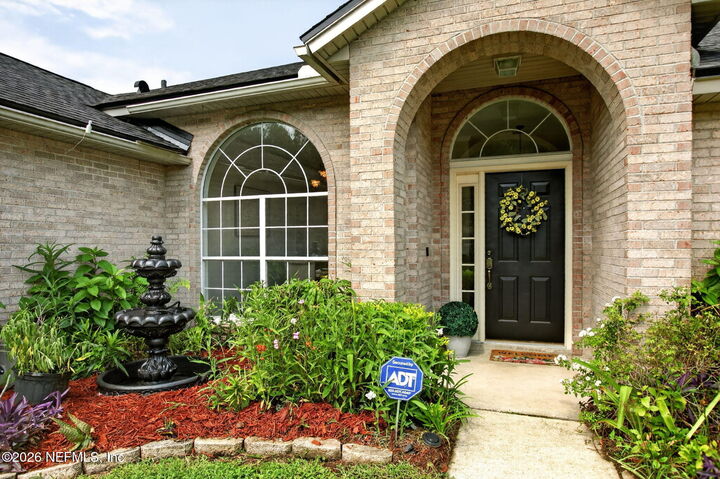 Property Photo:  5960 Long Cove Drive  FL 32222 