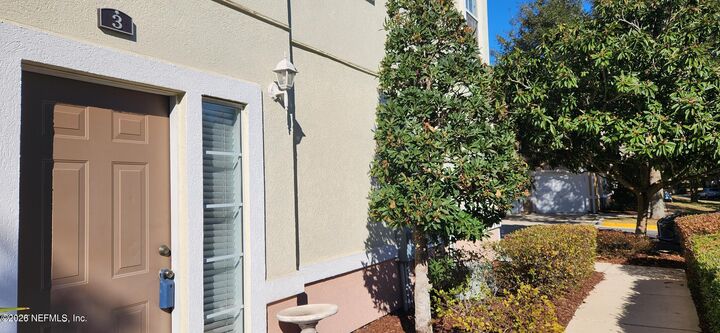 Property Photo: 1716 Forest Lake Circle 3 FL 32225