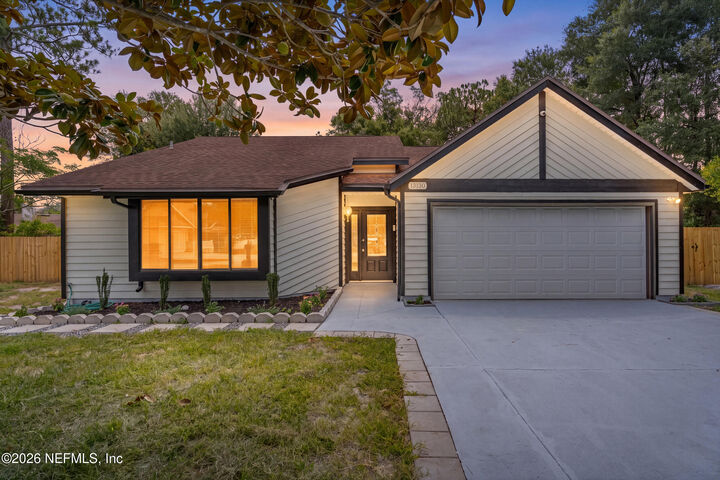 Property Photo: 13130 Everett Court E FL 32225