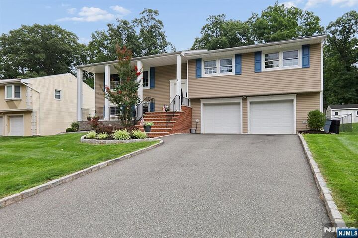 Property Photo: 27 Colonial Woods Drive NJ 07052