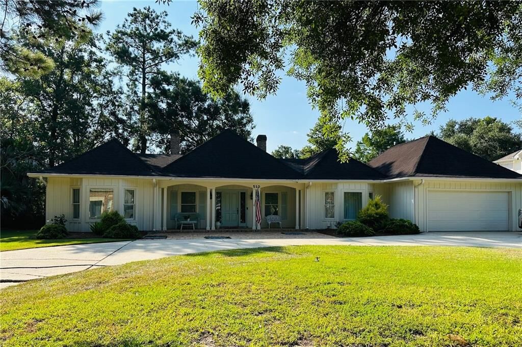 Property Photo:  510 Beau Chene Drive  LA 70471 