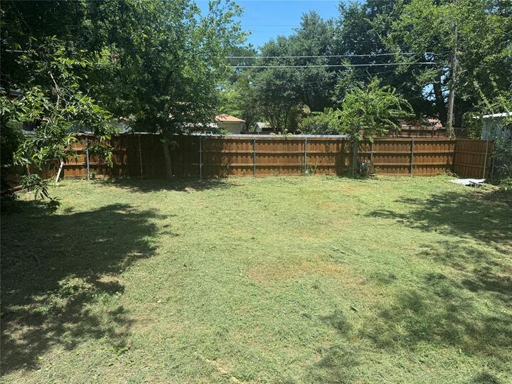 Property Photo:  1123 Hansboro Avenue  TX 75224 