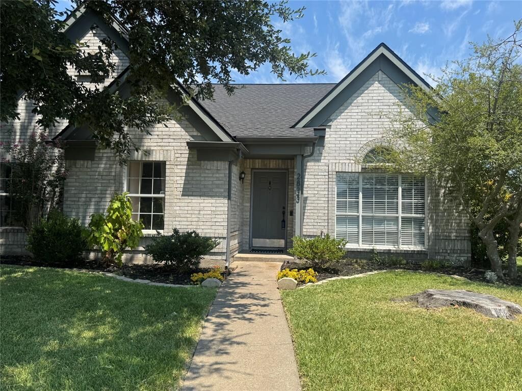 Property Photo: 2833 Clearmeadow Drive TX 75181