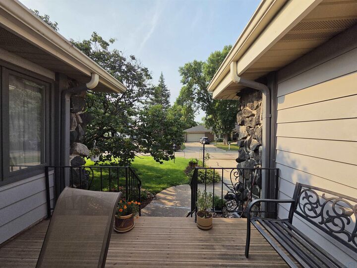 Property Photo:  1253 Hiawatha Trail  IA 51104-1841 