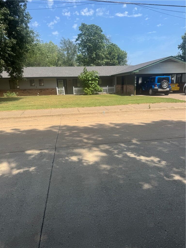 Property Photo: 2505 Elm Street AR 72761