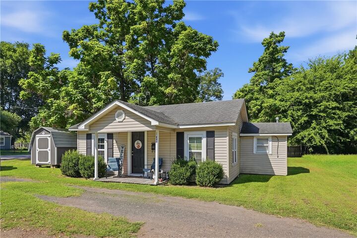 Property Photo: 620 S Front Street AR 72834