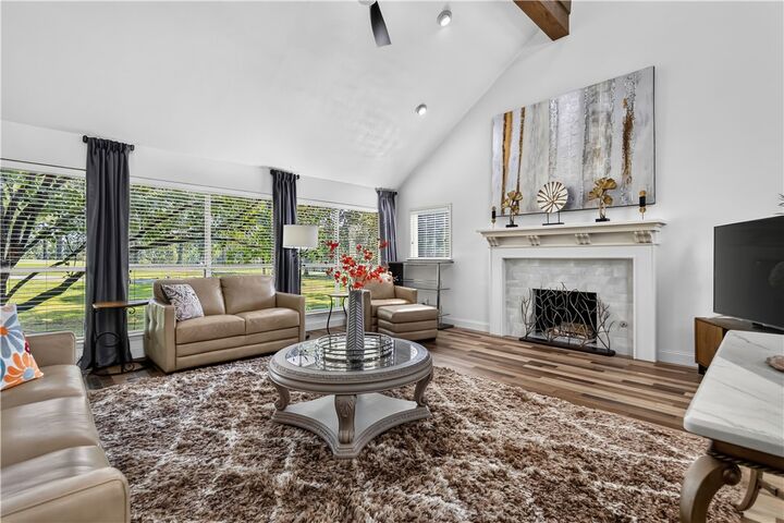 Property Photo: 2517 E Joyce Boulevard AR 72703