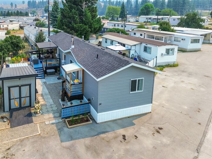 Property Photo: 263 Highway 3 24 BC V0X 1W0
