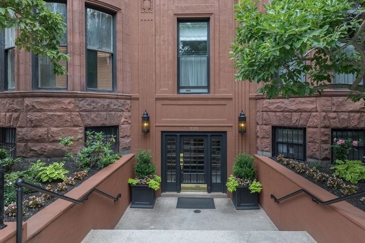 Property Photo:  239 Commonwealth Ave 32  MA 02116 