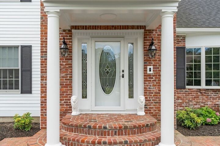 Property Photo:  14 Lakeview Ave  MA 01923 