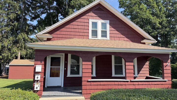 Property Photo: 8 Elton St 1 MA 01604