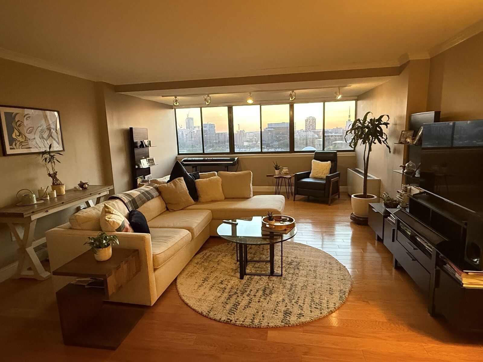 Property Photo:  6 Whittier Place 12C  MA 02114 