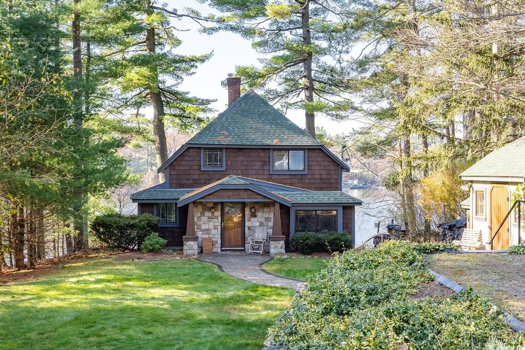 Property Photo: 103 Kingland MA 01775
