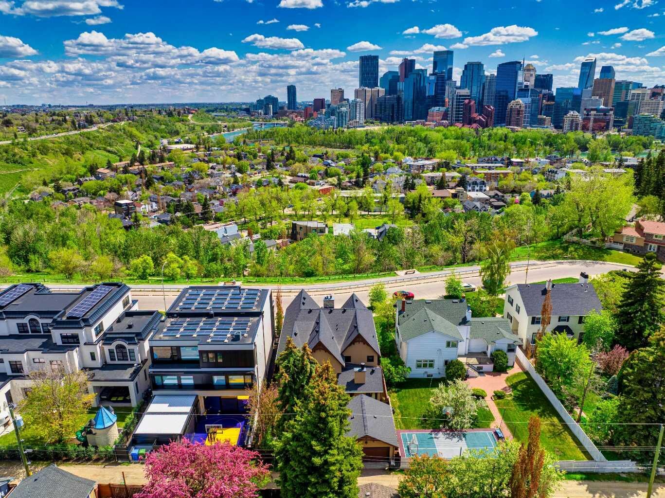 Property Photo: 738 Crescent Road NW AB T2M 4A7