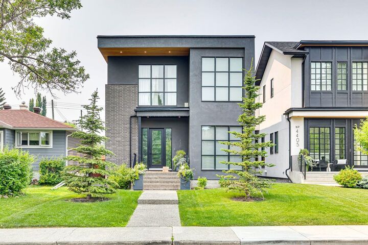 4407 17 Street SW — photo 1