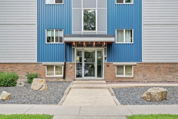 Property Photo:  626 2 Avenue NE 201  AB T2E 0E8 