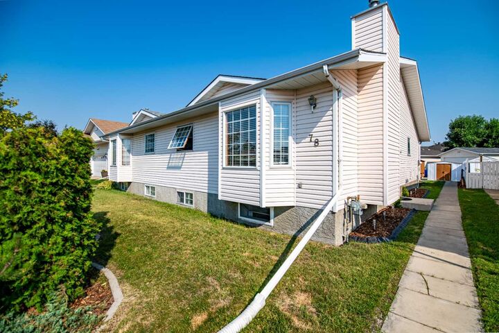 Property Photo: 78 Duston Street AB T4R 2L5