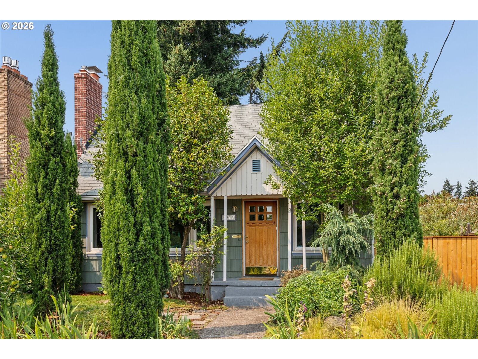 Property Photo: 4315 NE 64th Ave OR 97218