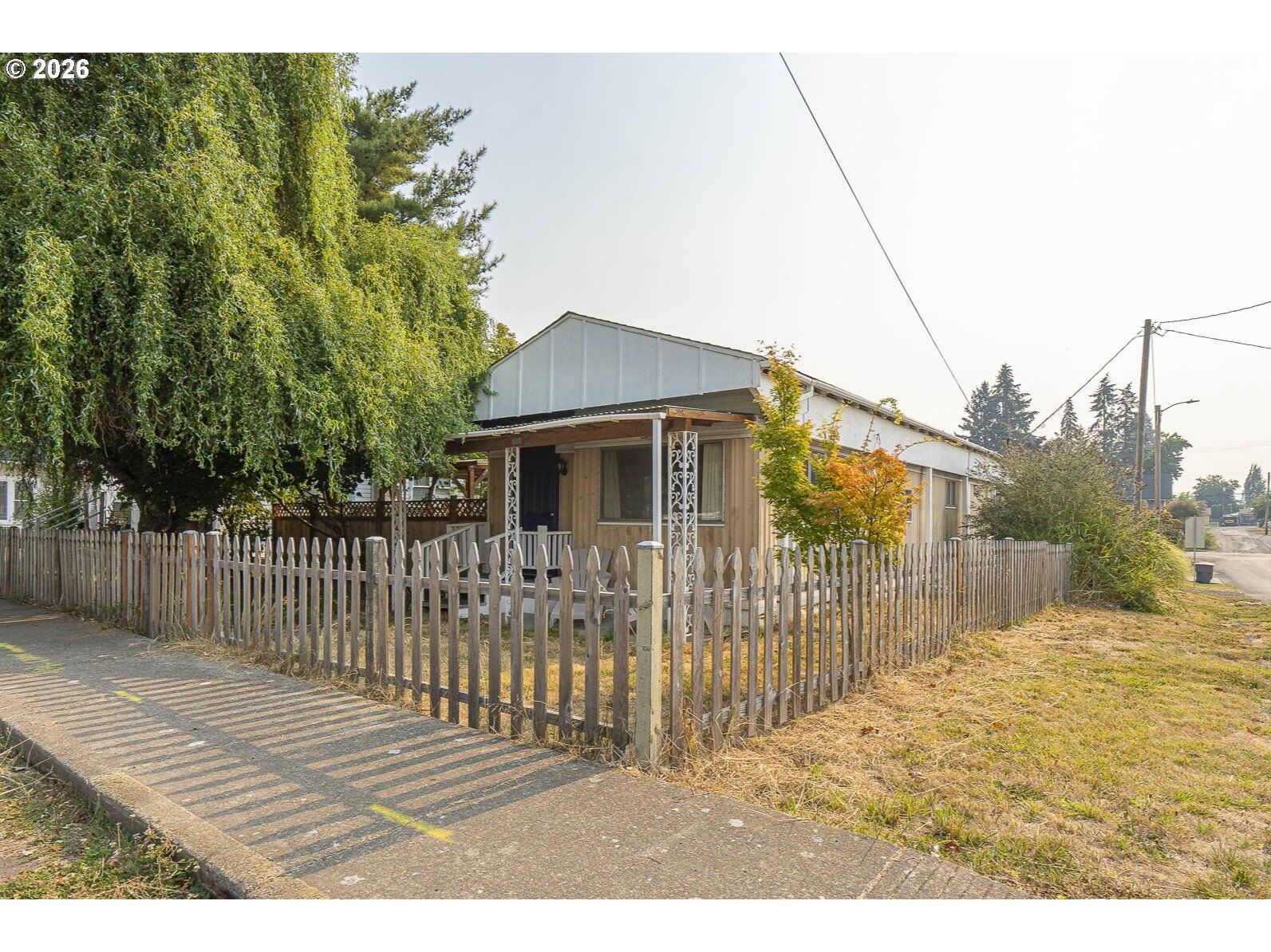 Property Photo:  711 Getchell St  OR 97101 