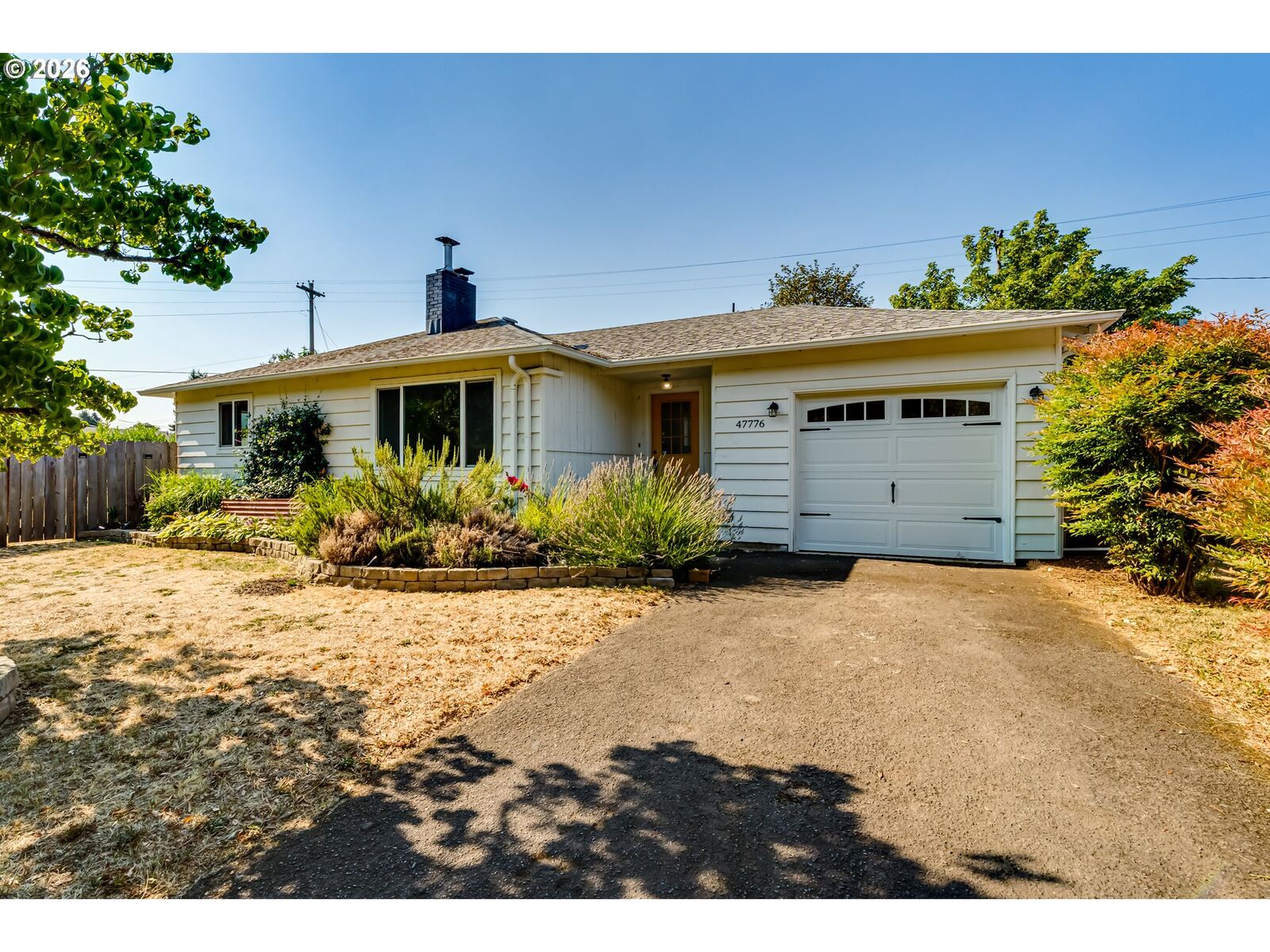 Property Photo: 47776 W 2nd St OR 97463