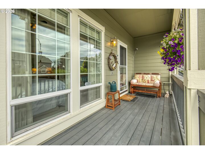 Property Photo: 20496 Noble Ln OR 97068