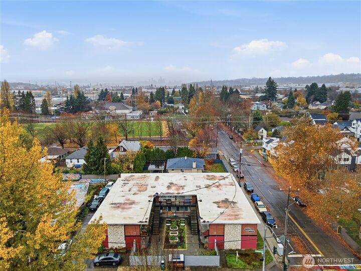Property Photo: 748 S Cloverdale Street 8 WA 98108