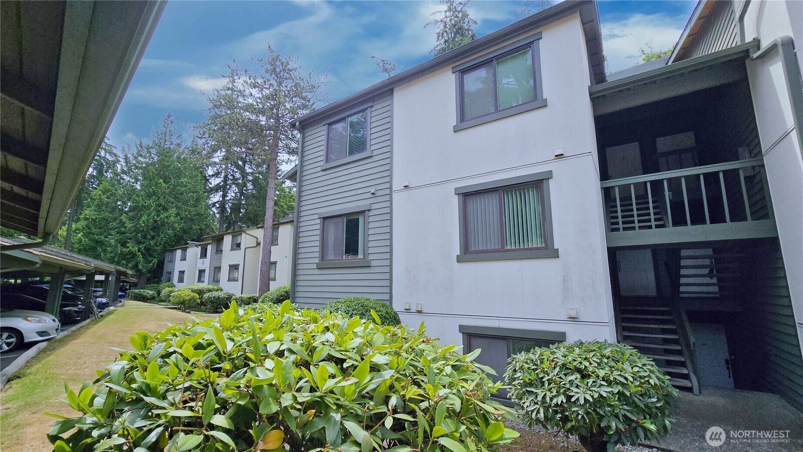 Property Photo: 12703 NE 129th Court H201 WA 98034